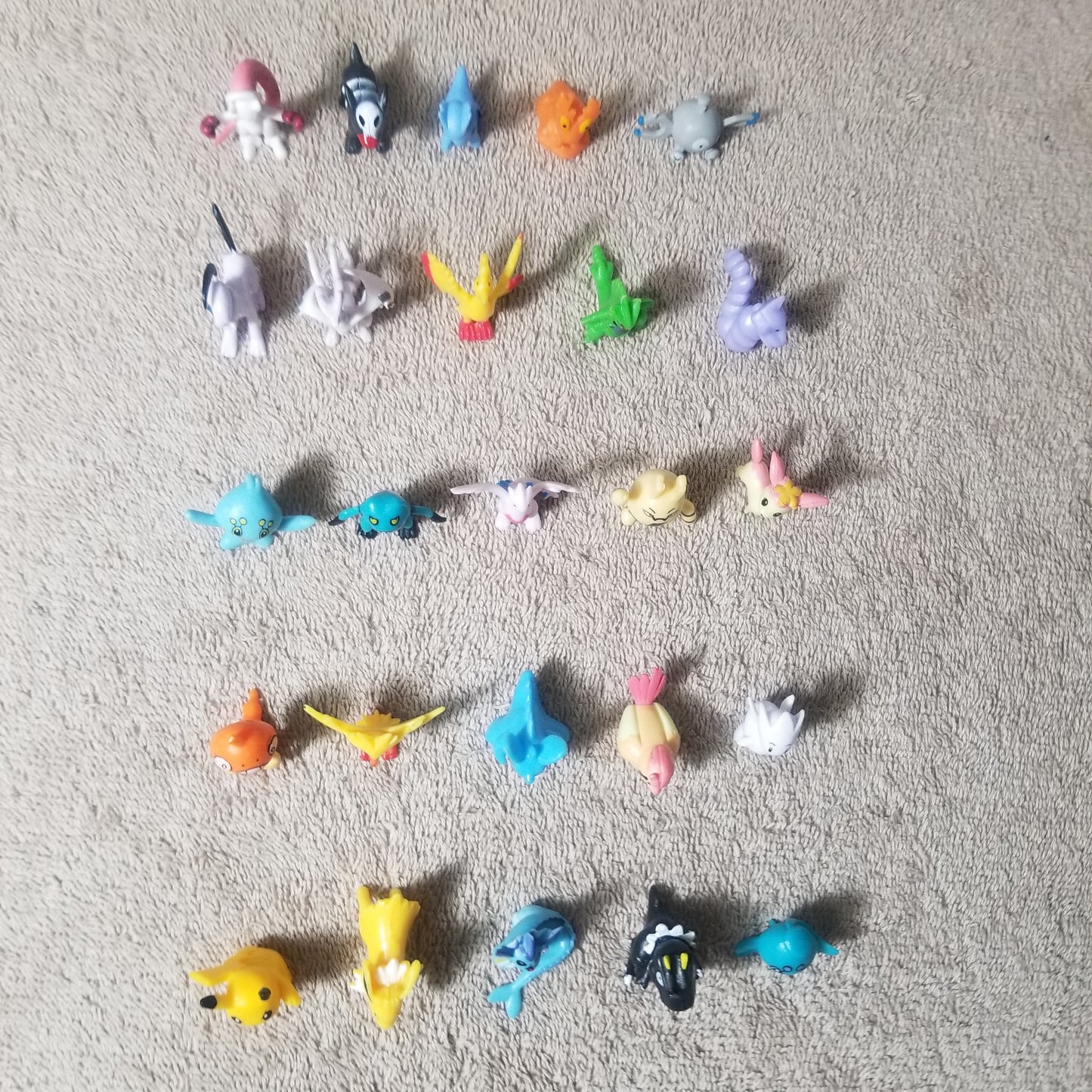 Pokemon Mini Figure Lot of 25