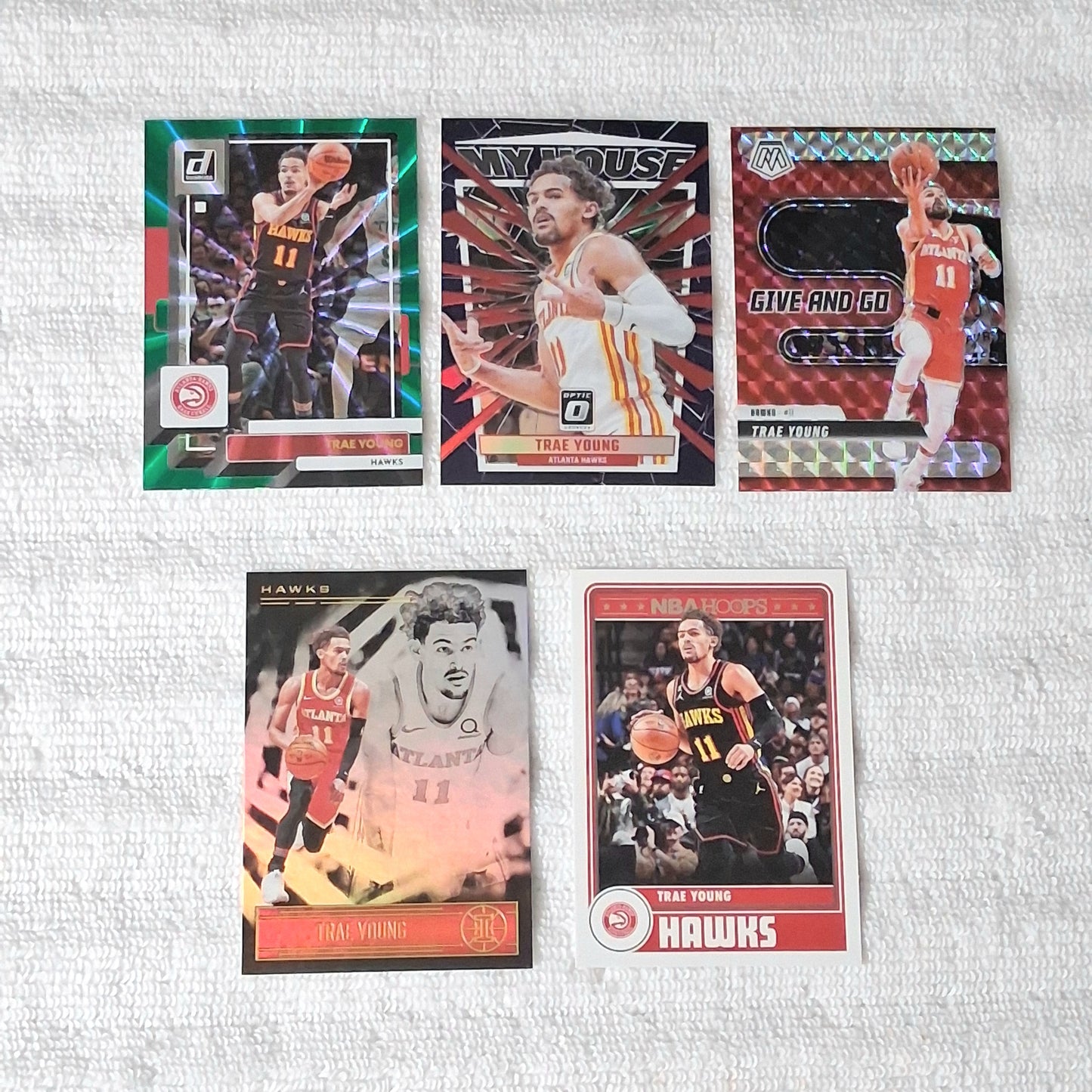 Trae Young Atlanta Hawks 15 Card Lot